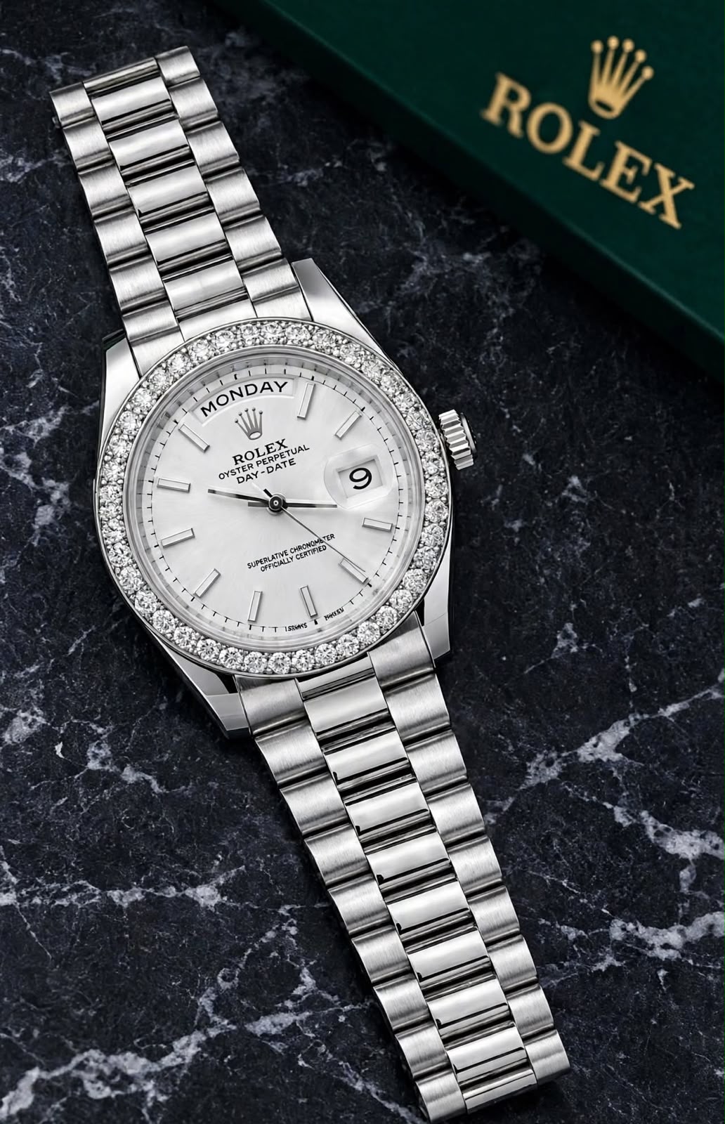 ROLEX DAY-DATE BAGUETTE PLATEADO-BLANCO
